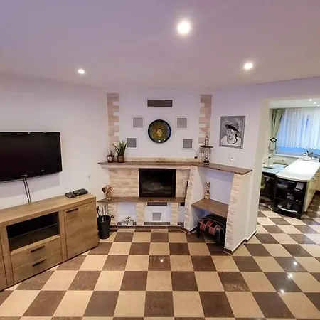 Jedan Apartmens