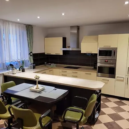 Jedan Apartmens Apartamento